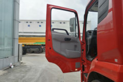 东风商用车 天锦VR中卡 2019款 210马力 4X2 8米厢式载货车(DFH5180XXYBX2DV)