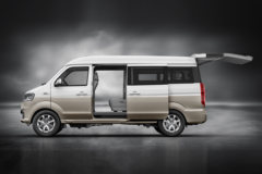 金杯 新海狮S 财富版 109马力 汽油/CNG 1.5L面包车 金杯 新海狮S 财富版 109马力 汽油/CNG 1.5L面包车