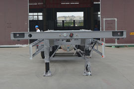 45英尺系列&nbsp;集装箱式半挂车外观图片