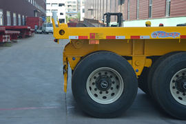 9米系列&nbsp;平板式半挂车外观图片