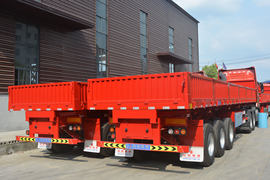 13米系列&nbsp;自卸式半挂车外观图片