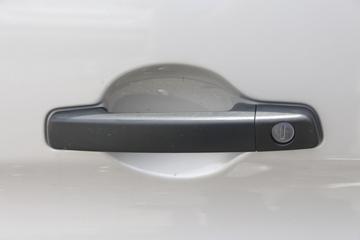 ������Խ �±�T5 ��׼�� 1.5L ���� 112���� 3.2�׵�������΢��(˫����)(����)(SC1031NGD63)ͼƬ