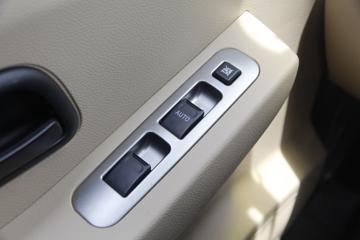 ������Խ �±�T5 ��׼�� 1.5L ���� 112���� 3.2�׵�������΢��(˫����)(����)(SC1031NGD63)ͼƬ