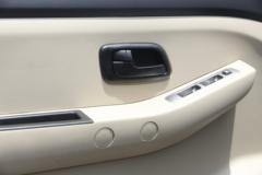 长安跨越 新豹T5 标准版 1.5L 汽油 112马力 3.2米单排栏板微卡(双后轮)(国六)(SC1031NGD63)