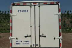 东风股份 莲花 140马力 封闭厢式货车