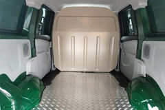 郑州日产 帅客EV 2.6T 4.5米纯电动邮政车54.35kWh