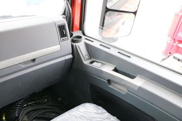 �����ؿ� ����X3000 460���� 6X4 LNGΣ��Ʒǣ����(����)ͼƬ