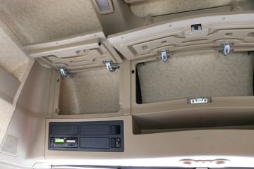 �����ؿ� ����X3000 460���� 6X4 LNGΣ��Ʒǣ����(����)ͼƬ