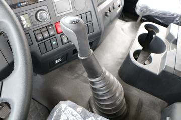 �����ؿ� ����X3000 460���� 6X4 LNGΣ��Ʒǣ����(����)ͼƬ