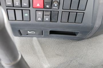 �����ؿ� ����X3000 460���� 6X4 LNGΣ��Ʒǣ����(����)ͼƬ