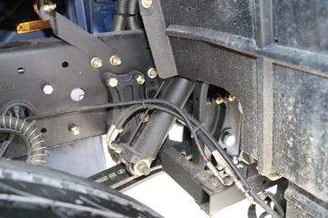 �����ؿ� ����X3000 460���� 6X4 LNGΣ��Ʒǣ����(����)ͼƬ