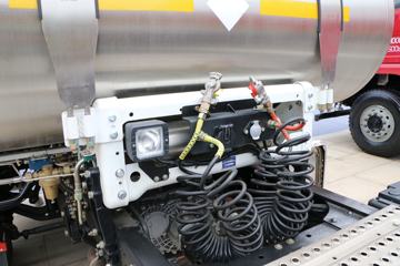 �����ؿ� ����X3000 460���� 6X4 LNGΣ��Ʒǣ����(����)ͼƬ