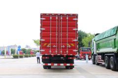 陕汽重卡 德龙L3000 200马力 4X2 6.75米厢式载货车(SX5180XXYLA5012)