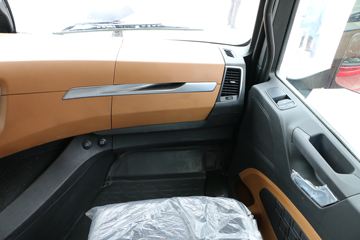 �����ؿ� ����X6000 500���� 6X2 AMT�Զ���ǣ����(������)ͼƬ