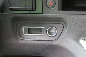 �����ؿ� ����X6000 500���� 6X2 AMT�Զ���ǣ����(������)ͼƬ