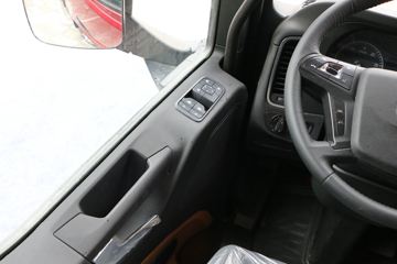 �����ؿ� ����X6000 500���� 6X2 AMT�Զ���ǣ����(������)ͼƬ