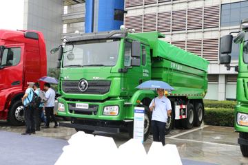 陕汽康明斯 德龙新M3000 城建加强版 385马力 8X4 7.2米自卸车(SX5310ZLJHB366)