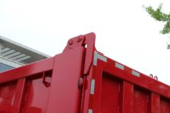 陕汽重卡 德龙X3000 430马力 8X4 8米自卸车(SX33105C426B)