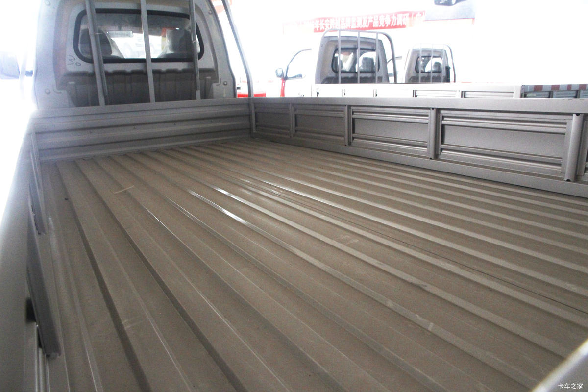 Խ X3 1.5L  112 3.2׵С()(SC1031YGD64)װ                                                