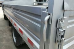 长安跨越王X3 1.5L 112马力 3.2米单排仓栅式小卡(SC5031CCYAGD5K)