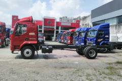 东风柳汽 乘龙L3中卡 170马力 4X2 6.75米排半栏板载货车(4700轴距)(LZ1160M3AB) 东风柳汽 乘龙L3中卡 170马力 4X2 6.75米排半栏板载货车(4700轴距)(LZ1160M3AB)