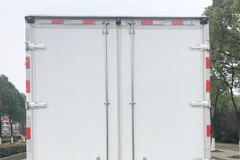 东风电动 EV400 4.5T 4.2米单排纯电动厢式运输车(DFA5040XXYKBEV16)86.02kWh