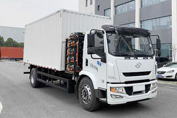 上汽跃进 EC500-52 18T级 5.69米单排纯电动厢式运输车(SH5187XXYZPEVWZ)218.54kWh图片