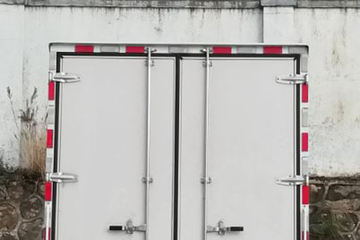 ���ǵ�T6 7.49T 4.03�׵��Ŵ��綯��ʽ�Ῠ120.45kWhͼƬ