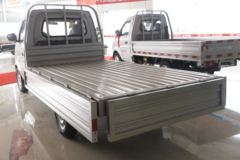 长安跨越 新豹T3 1.5L 汽油 112马力 3.05米单排栏板微卡(单后轮)(国六)(SC1031TMD61)