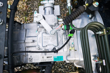 �й�����HOWO ���� �Ƽ��� 116���� 4.165�׵��������Ῠ(ZZ1047C3315E145)ͼƬ