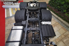 广汽日野 700臻值系 基础版 480马力 6X4牵引车(YC4251SS1EK5)