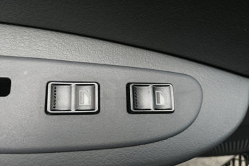 ���� ����T5 95���� 4X2 3.1����ж��(��90˫��)(EQ3041S3GDF)ͼƬ