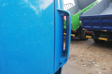 ���� ����T25 185���� 4X2 3.8����ж��(��130ǰ�ö�)(EQ3041L8GDAAC)ͼƬ