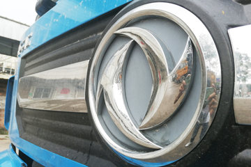 ���� ����T25 185���� 4X2 3.8����ж��(��130ǰ�ö�)(EQ3041L8GDAAC)ͼƬ