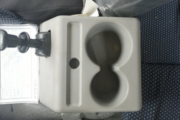 ���� ����T25 185���� 4X2 3.8����ж��(��130ǰ�ö�)(EQ3041L8GDAAC)ͼƬ