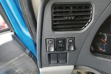 ���� ����T25 185���� 4X2 3.8����ж��(��130ǰ�ö�)(EQ3041L8GDAAC)ͼƬ