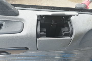 ���� ����T25 185���� 4X2 3.8����ж��(��130ǰ�ö�)(EQ3041L8GDAAC)ͼƬ