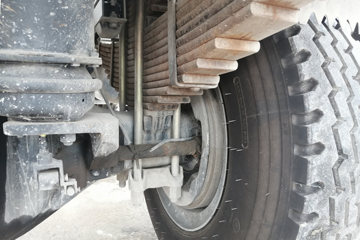 ���� ����T25 185���� 4X2 3.8����ж��(��130ǰ�ö�)(EQ3041L8GDAAC)ͼƬ