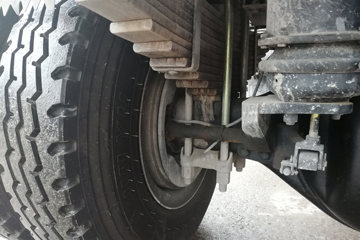 ���� ����T25 185���� 4X2 3.8����ж��(��130ǰ�ö�)(EQ3041L8GDAAC)ͼƬ