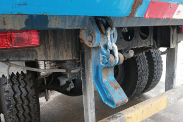 ���� ����T25 185���� 4X2 3.8����ж��(��130ǰ�ö�)(EQ3041L8GDAAC)ͼƬ