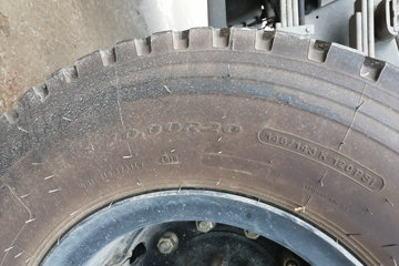 ���� ����T25 185���� 4X2 3.8����ж��(��130ǰ�ö�)(EQ3041L8GDAAC)ͼƬ