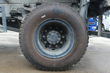 ���� ����T25 185���� 4X2 3.8����ж��(��130ǰ�ö�)(EQ3041L8GDAAC)ͼƬ