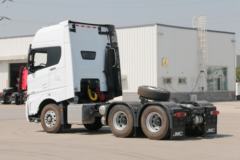 江铃重汽 威龙HV5重卡 470马力 6X4危险品牵引车(SXQ4250J4B4D5B)