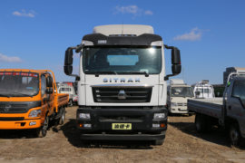 SITRAK C5H  牵引车外观                                                图片