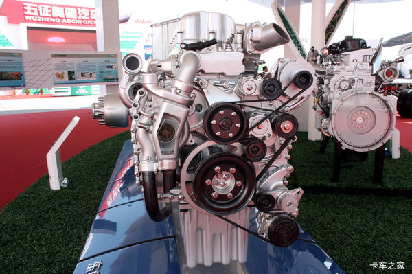 东风雷诺dCi420-51 420马力 11L 国五 柴油发动机