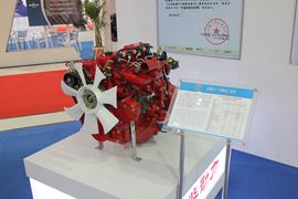 全柴4A系列&nbsp;发动机外观                                                图片