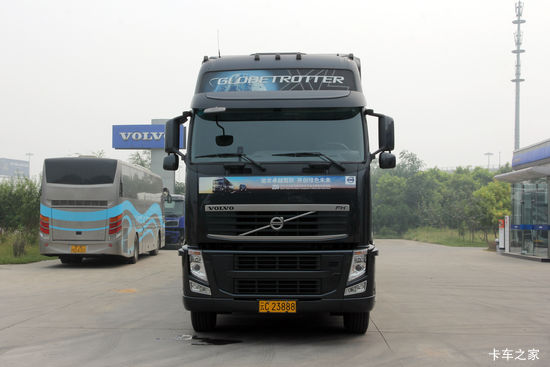 �ֶ��� FH�ؿ� 460���� 4X2 ǣ����