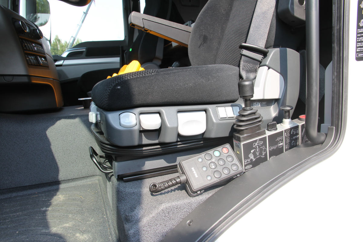 ��(MAN) TGSϵ���ؿ� 480���� 6X4��ж����ʻ��                                               