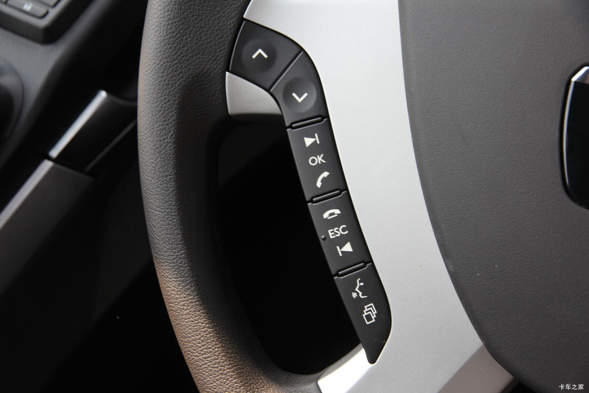 ��(MAN) TGSϵ���ؿ� 480���� 6X4��ж����ʻ��                                               