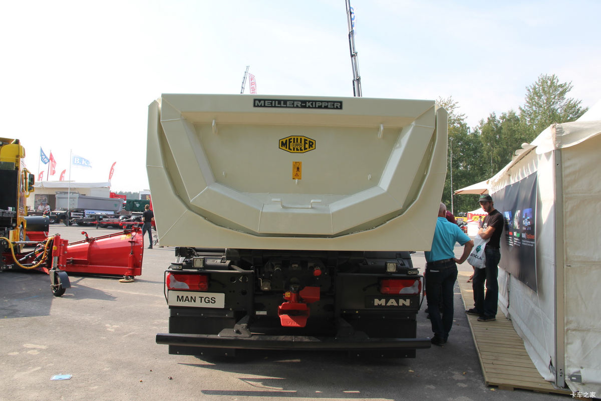 ��(MAN) TGSϵ���ؿ� 480���� 6X4��ж�����                                                